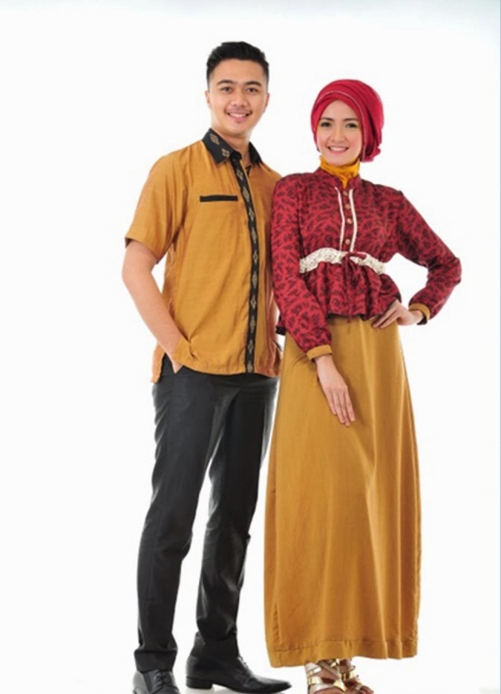  Baju Couple  Muslim yang Sedang Hits Kilas Maluku